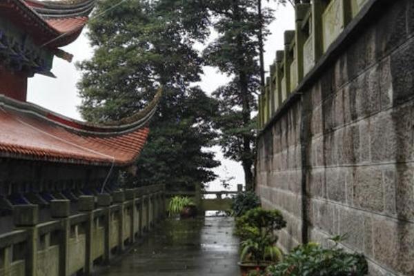 龙泉古寺