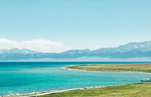 拉蒙古自治州赛里木湖景区