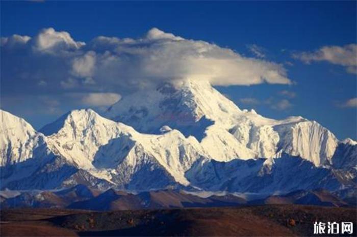 贡嘎雪山